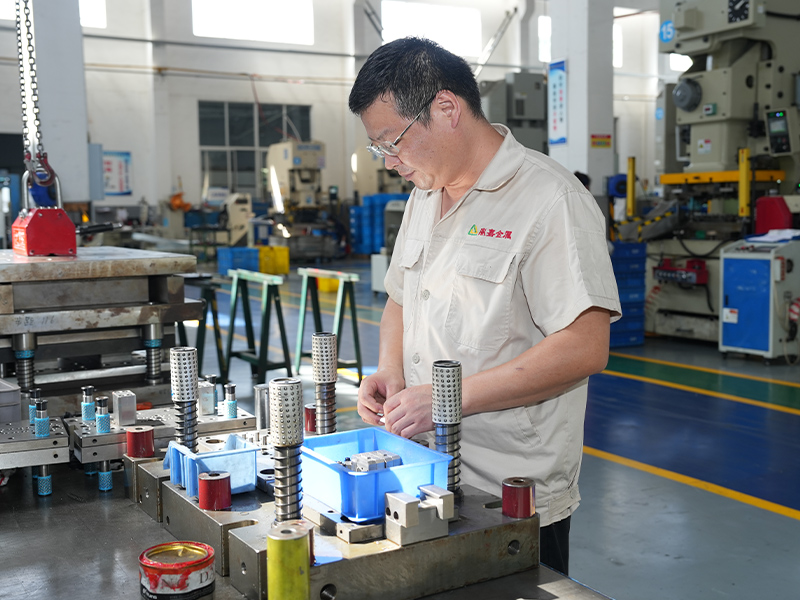 Perpekto ng Pag -stamping ng Aluminyo - Ang katumpakan na bumubuo ng mga bahagi ng aluminyo stamping