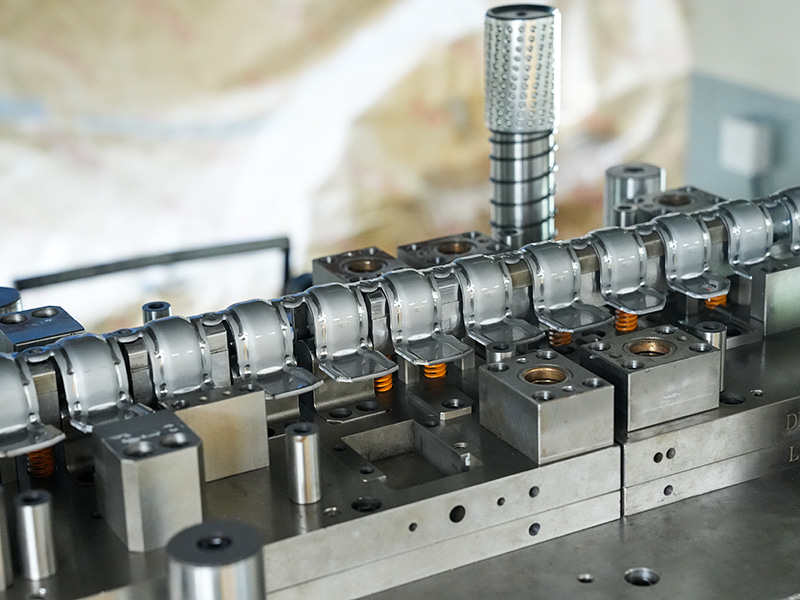 Materyal na guhit at magkaroon ng amag